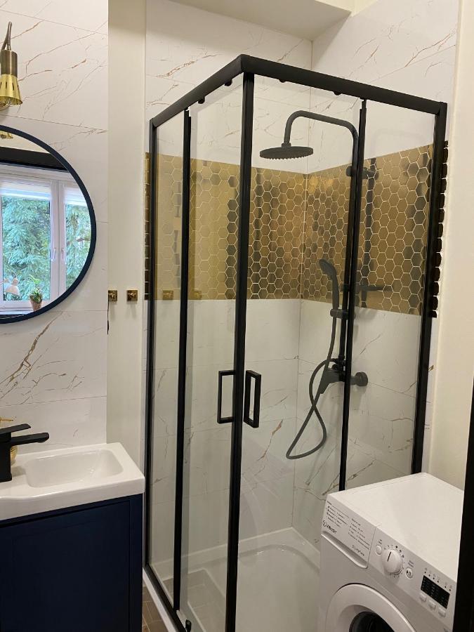 Przytulny I Nowoczesny Apartament Malgosi, 10 Min Pieszo Od Dworca I Galerii Катовице Экстерьер фото